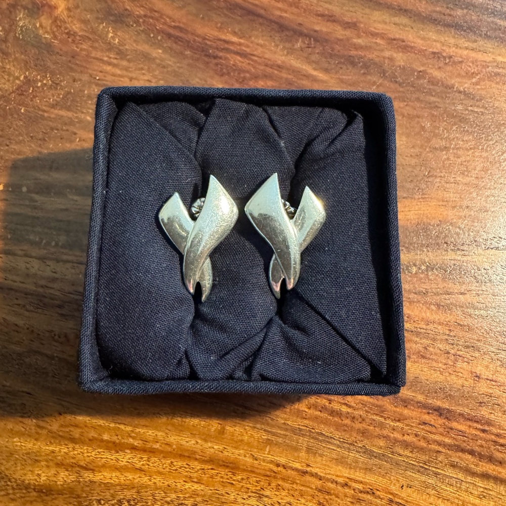 Elegant 925 Sterling Silver Earrings